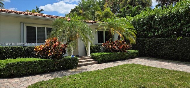 Building Photo - 4317 SW 62nd Ave