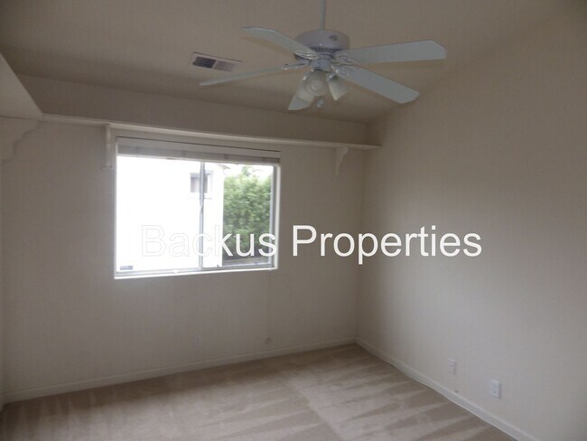 Building Photo - Wonderful Five Bedroom Home on Faulkner St...