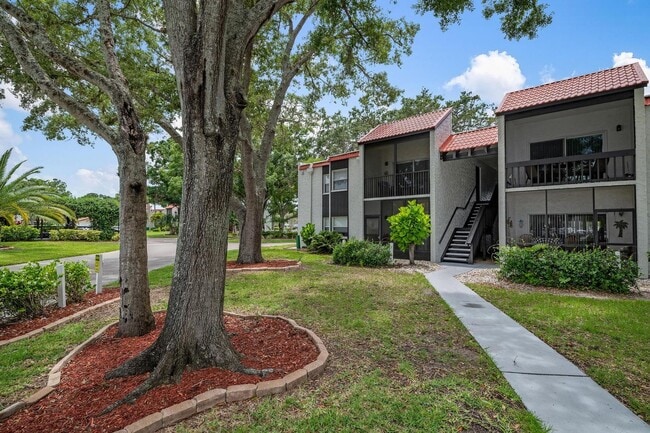 Building Photo - ** THIS UNIT IS AVAILABLE STARTING MAY 1ST 2026!** GORGEOUS 2 BEDROOM, 2BATHROOM, TURNKEY FURNISH...