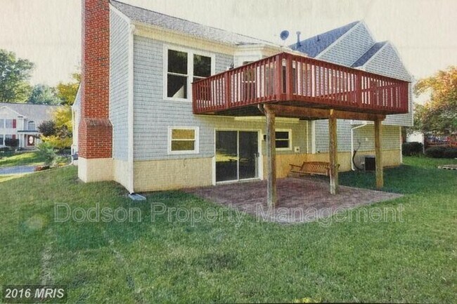 Building Photo - 8 Cathedral Ln