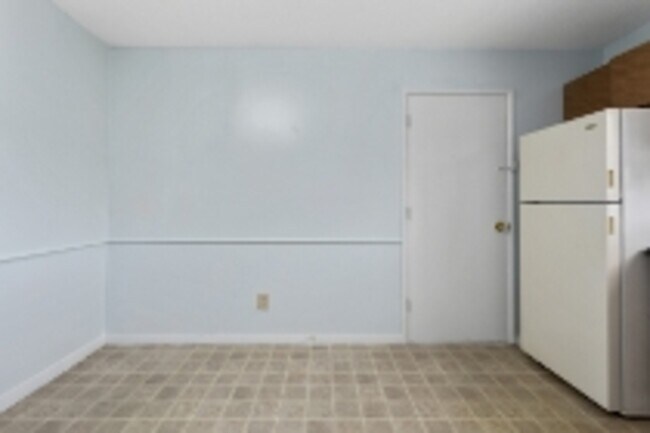 Building Photo - 425 W 87 Pl