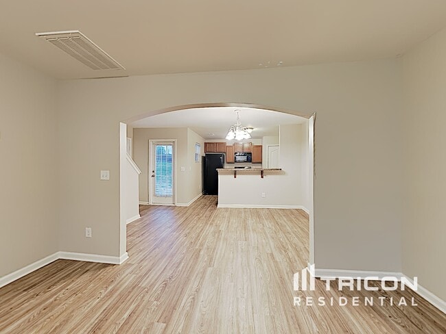 Building Photo - 4717 Brewer Dr