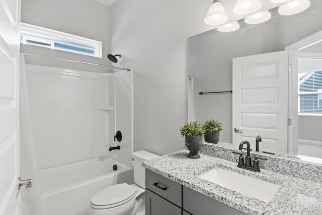 Building Photo - 632 Parkvue Pl Dr