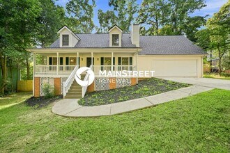 Building Photo - 3 Bedroom Pet-Friendly Home in Conyers, GA with Main Street Renewal