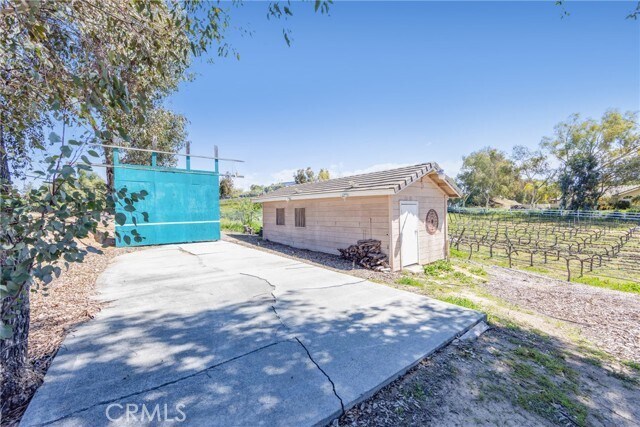 Building Photo - 38900 Ave Arriba