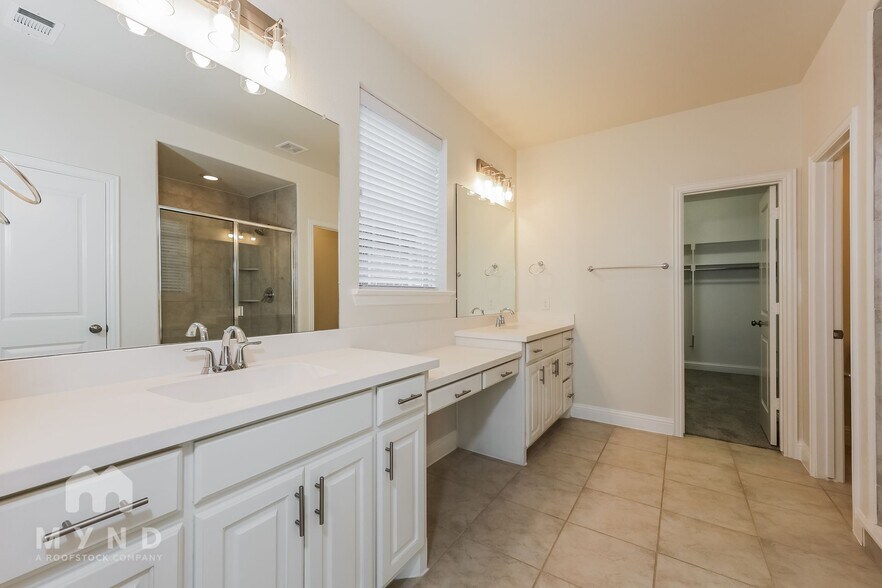 Building Photo - 3001 Damsel Sauvage Ln