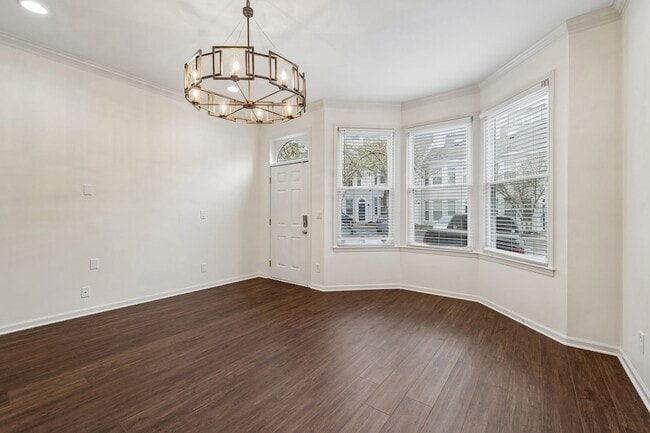 Building Photo - 219 Fairmont Ct