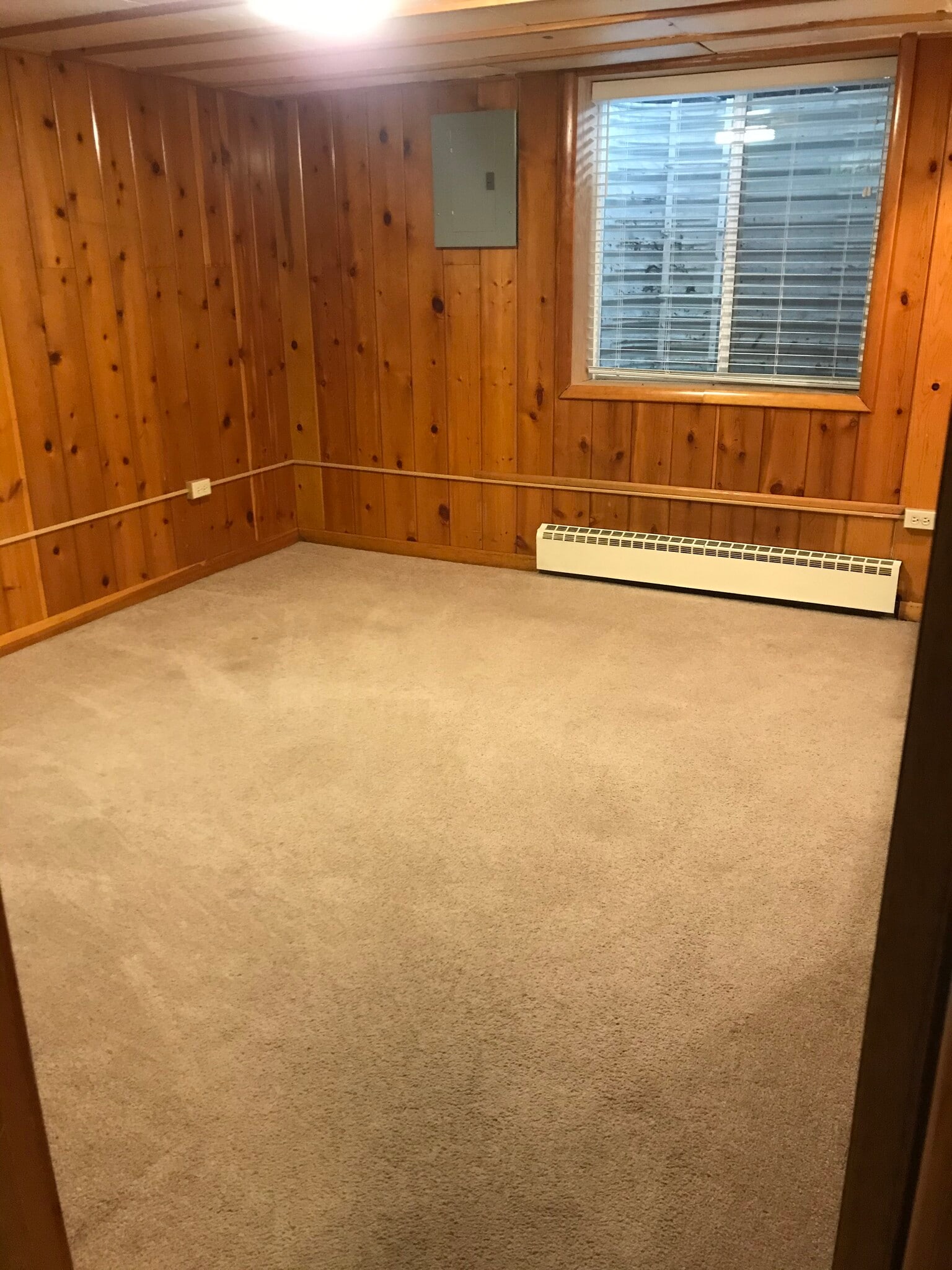 Building Photo - 1214 9th St W