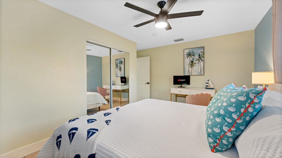 Building Photo - 79 S Brevard Ave