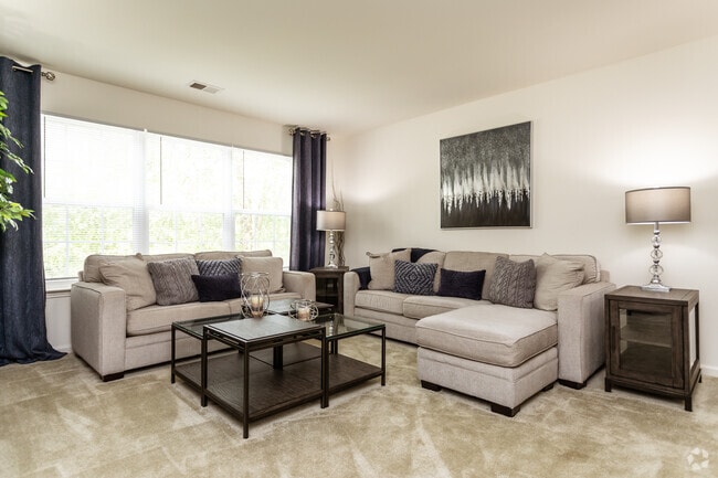 Interior Photo - Bromley Park