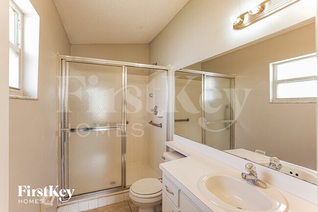 Building Photo - 468 Emerald Cove Loop