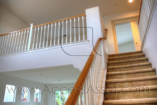 Building Photo - Spacious 3-Bedroom Temecula Home with Loft & Two-Car Garage