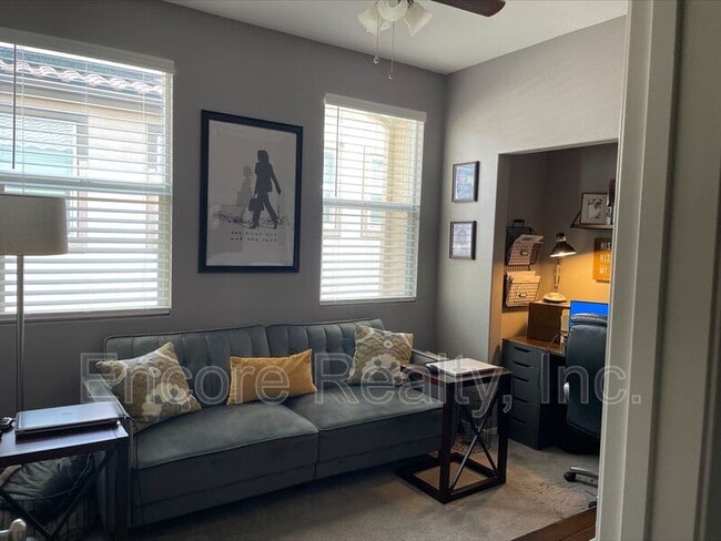 Building Photo - 1715 Cal Orchid Pl