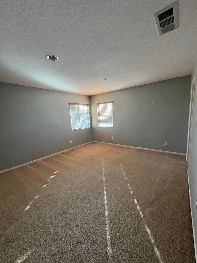 Building Photo - Welcome to Your New Home In Winchester