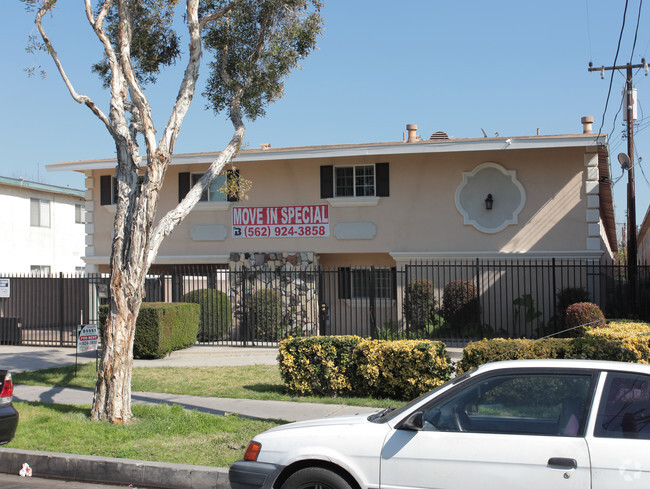 Building Photo - 16206-16208 Eucalyptus Ave