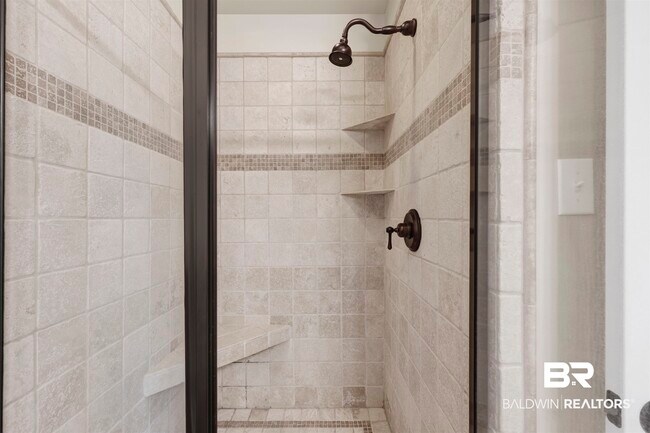 Building Photo - 32491 Water View Dr E