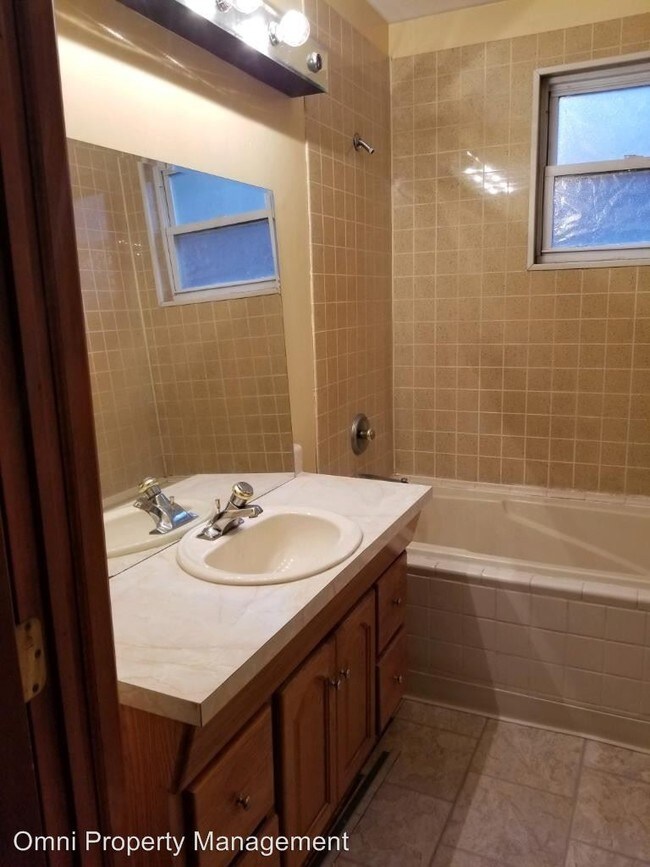 Building Photo - 553-555 Ardmore Blvd