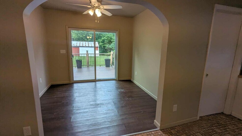 Building Photo - 9298 Arbela Rd