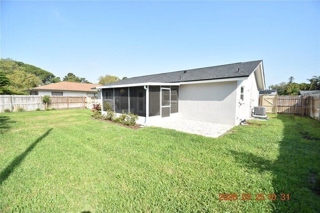 Building Photo - 2600 60th Ave S