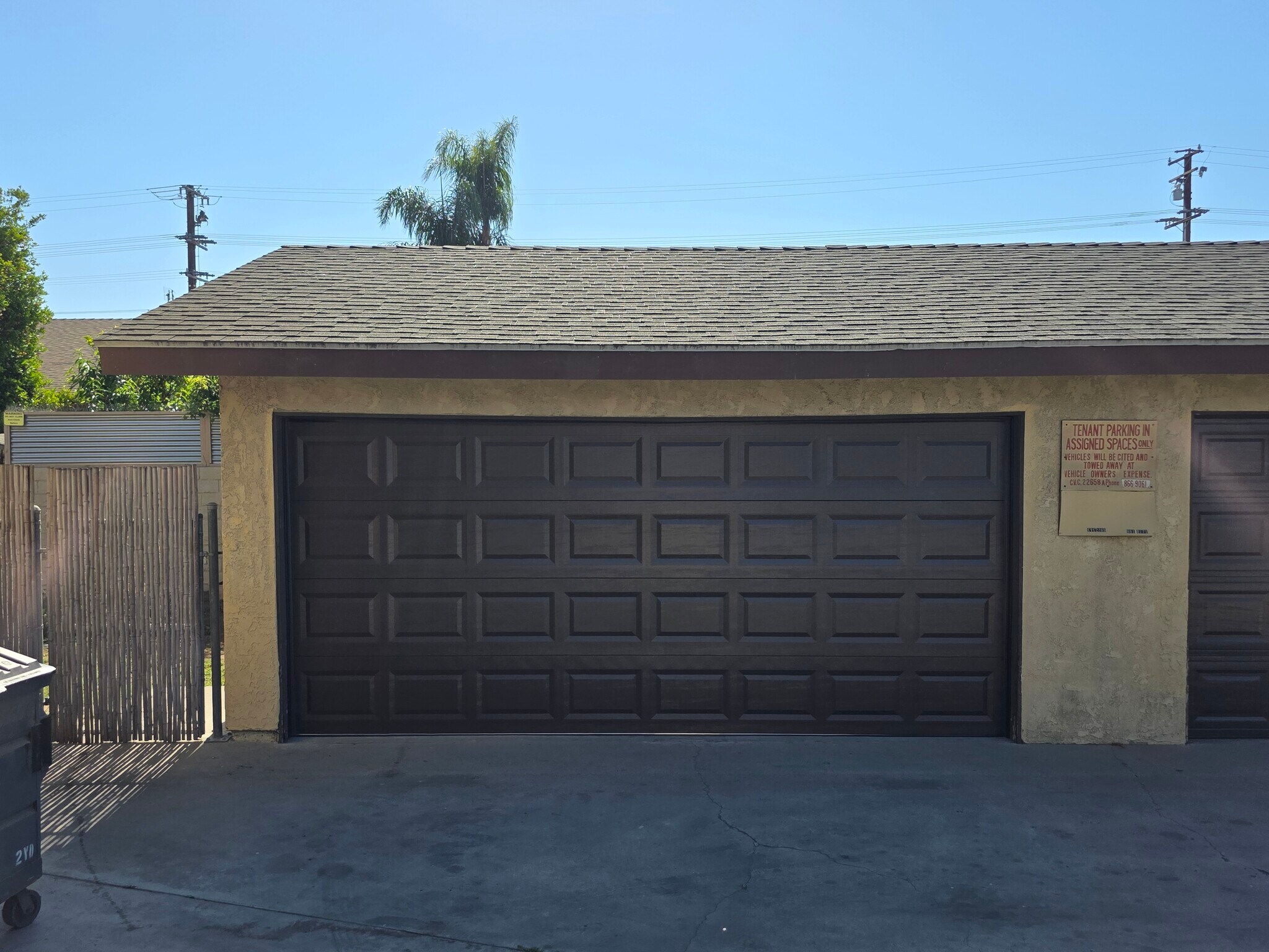 Building Photo - 14747 Woodruff Ave