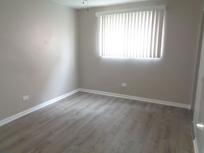 Building Photo - 6045 Marshall Ave