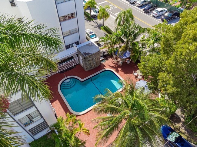 Building Photo - 1075 93rd St