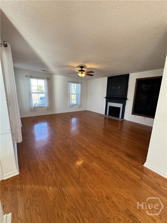 Building Photo - 4 Greatwood Wy