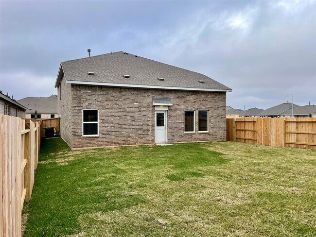 Building Photo - 6330 Breakaway Grv Dr