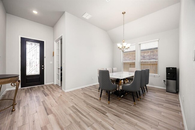 Building Photo - 7722 Millstone Trl Ln