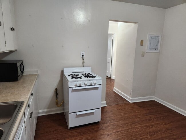 Building Photo - Houston Court