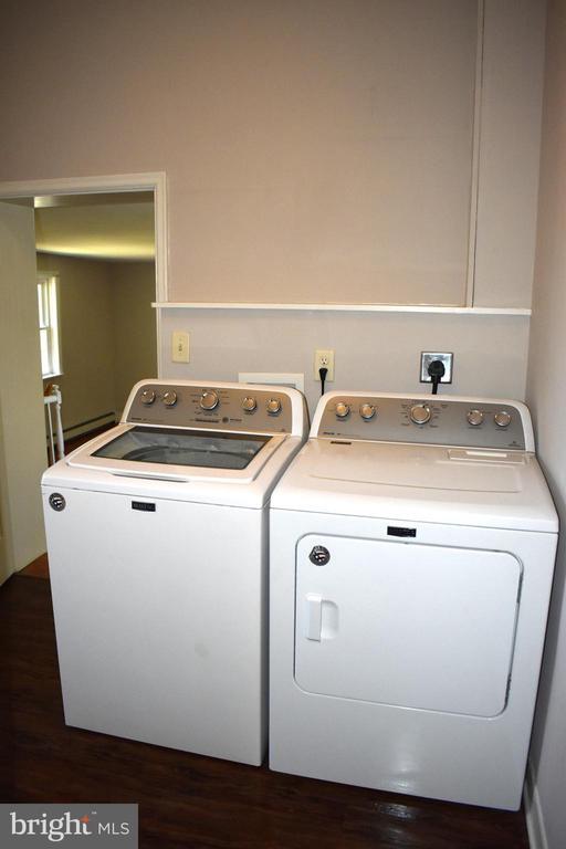 Building Photo - 12979 Buchanan Trail W