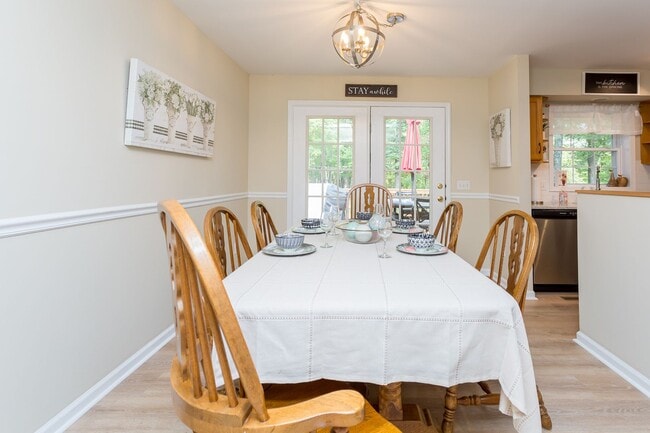 Building Photo - Spacious 4-Bedroom Home in Massanutten Resort