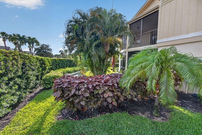 Building Photo - 17137 Waterbend Dr