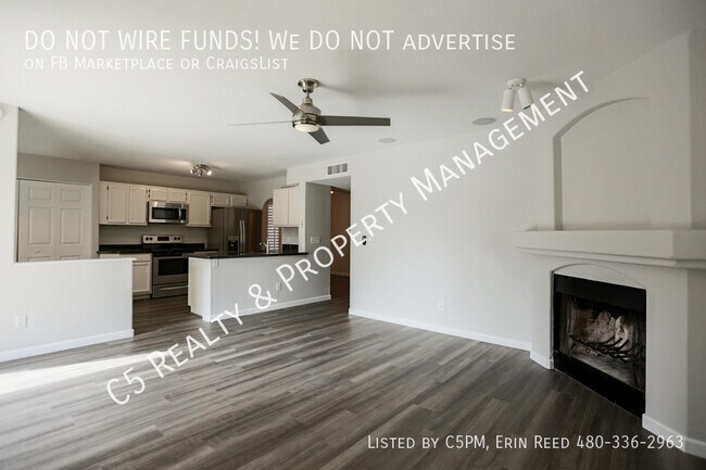 Building Photo - 3131 E Cottonwood Ln