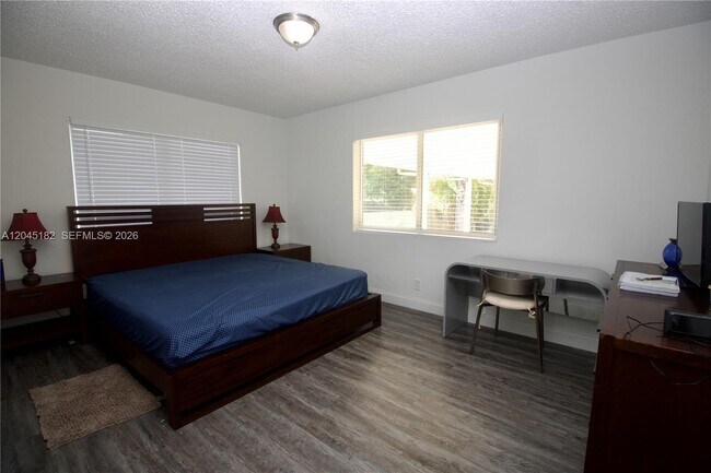 Building Photo - 14431 NW 15th Dr