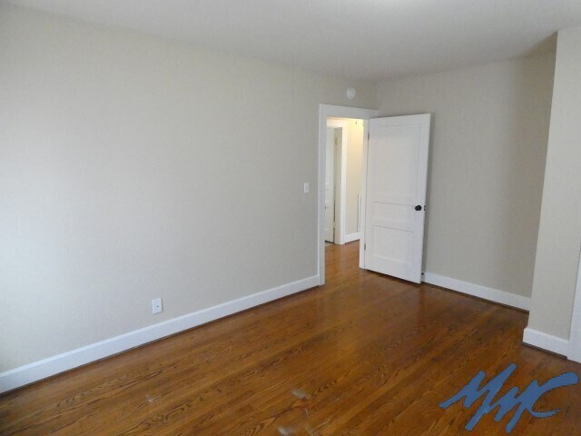 Building Photo - 1318 N Tennessee Blvd