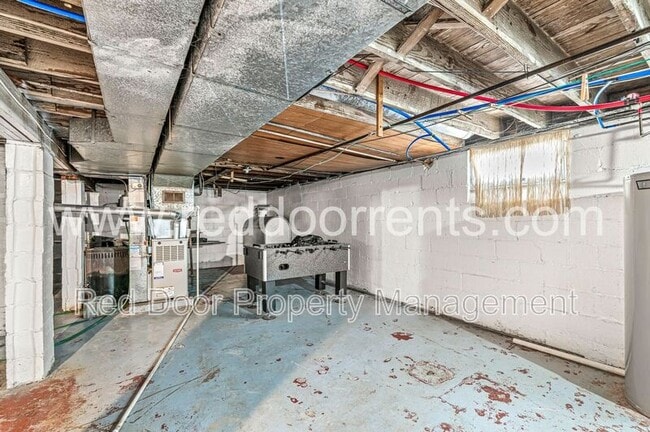 Building Photo - 5440 Carrollton Ave