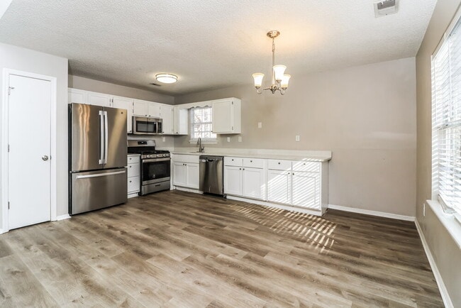 Building Photo - 4123 Chanticleer Dr NW