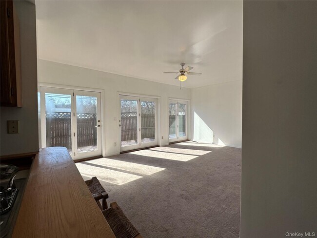 Building Photo - 165 Ulster Ave