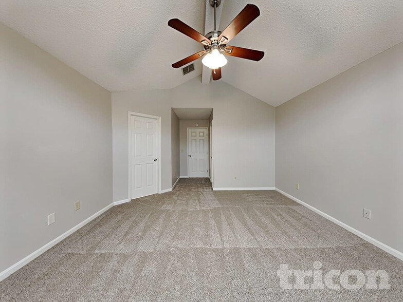 Building Photo - 2999 Tuscarora Tr