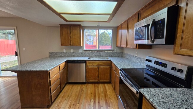 Building Photo - Wonderfully Charming NW Reno Home – Move-In Ready!