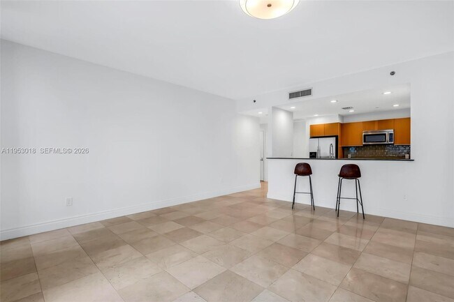 Building Photo - 1050 Brickell Ave