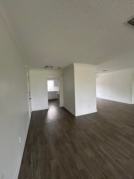 Building Photo - 7616 Las Palmas Way