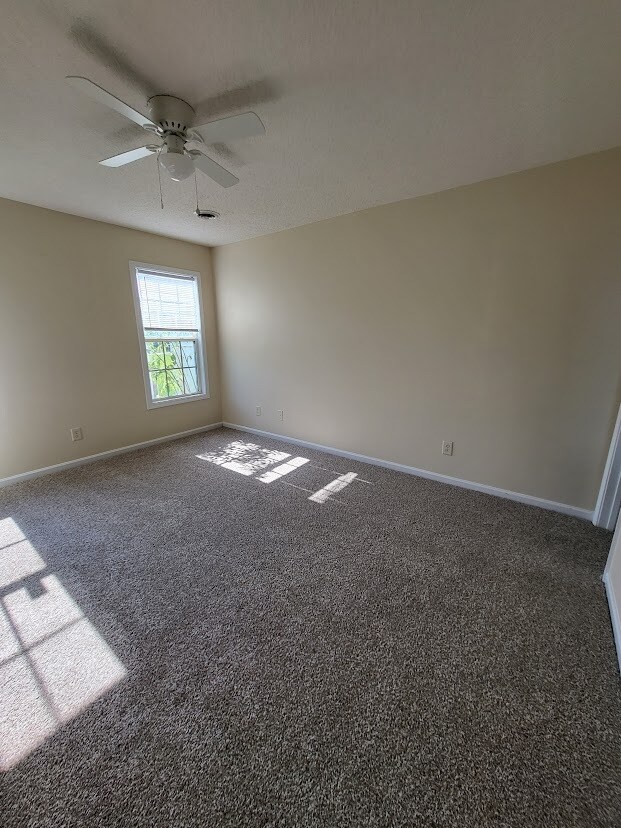 Building Photo - 1021 Centipede Dr