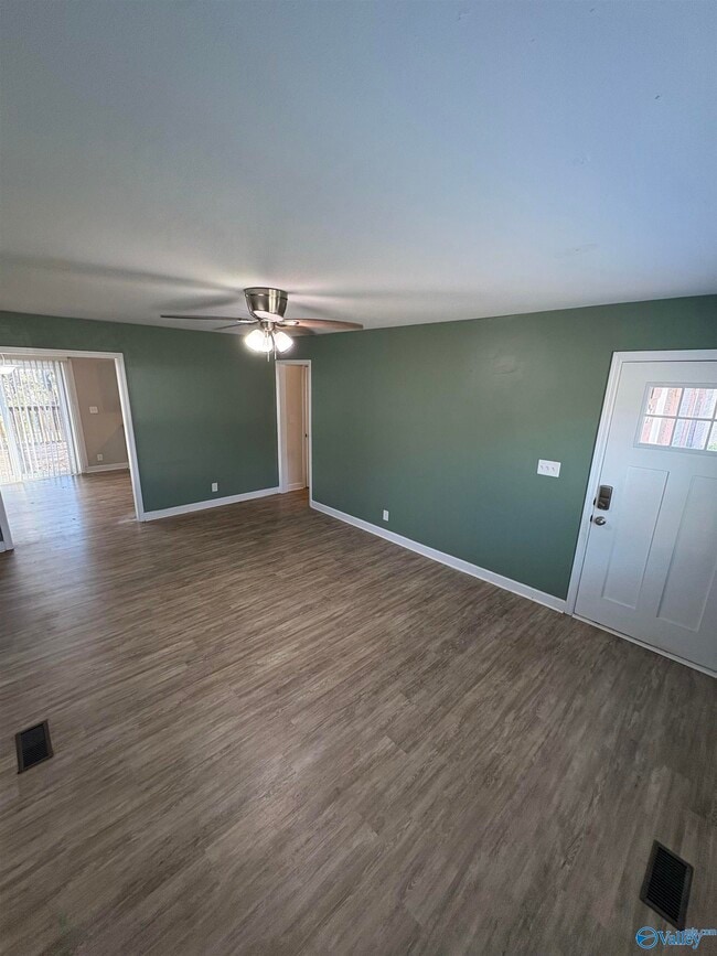 Building Photo - 3118 Adonna Dr NW