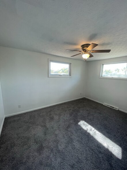 Building Photo - 218 Mouser St