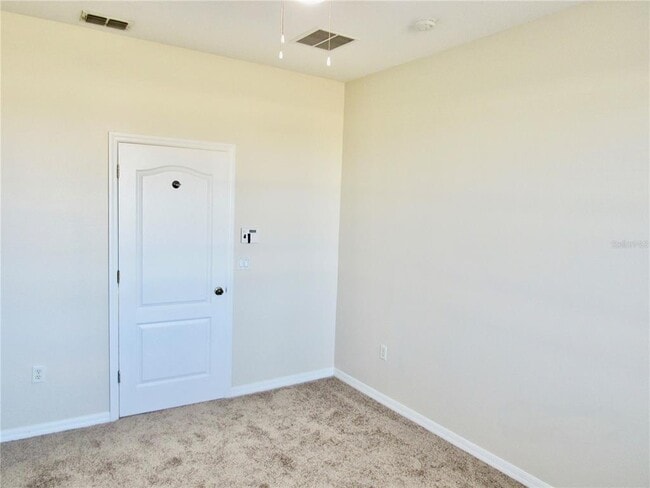 Building Photo - 896 Chelsea Dr