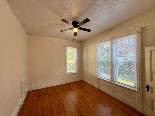Building Photo - 118 N Glenwood Ave