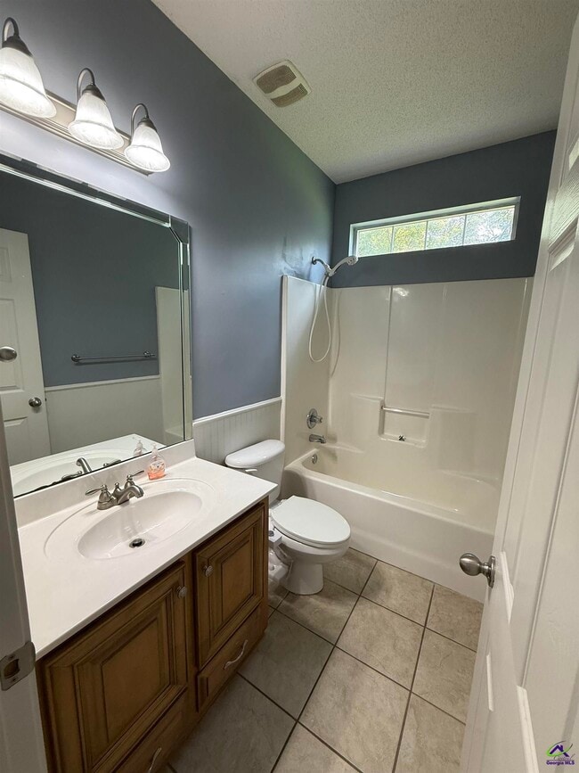 Building Photo - 106 Haven Crest