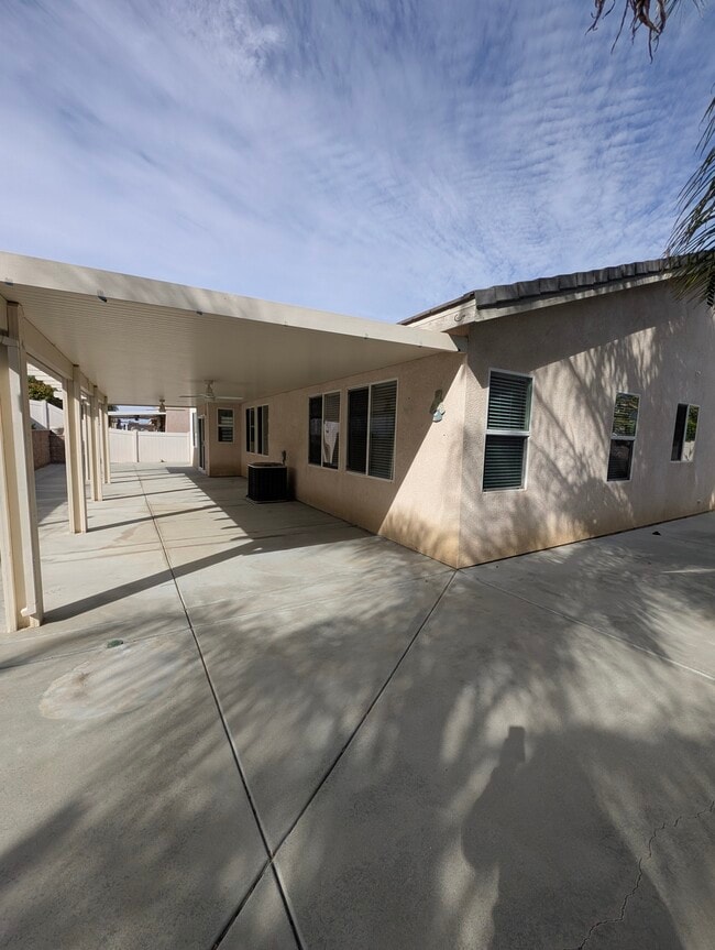 Building Photo - 1468 Burns Ln